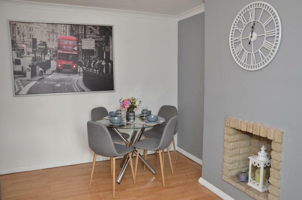 Croydon Apartment With Parking Λονδίνο Εξωτερικό φωτογραφία