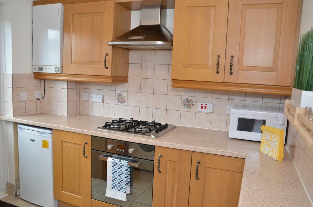 Croydon Apartment With Parking Λονδίνο Εξωτερικό φωτογραφία